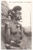 Femme Foulah - (Vers 1920-30) - Démarche Ethnographique....... - Senegal