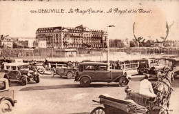 N°153 W -cpa Deauville -le Royal Et Les Tennis- - Deauville