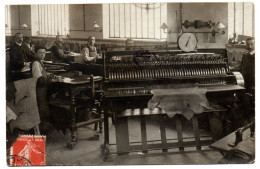 Atelier De Confection De Peaux. Carte Photo Animée Non Située - Industrie