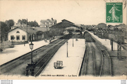 D51 CHALONS SUR MARNE La Gare .... PEU COURANTE - Châlons-sur-Marne