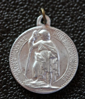 Pendentif Médaille Religieuse Début XXe "Saint Josse, Prince De Bretagne, Prètre Et Ermite En Ponthieu" Religious Medal - Religione & Esoterismo