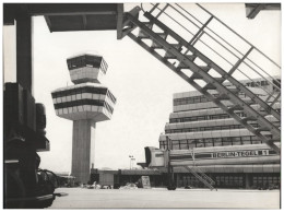 C5494/ Flughafen Berlin Tegel  Foto 21,5 X 16 Cm 70er Jahre - Autres & Non Classés