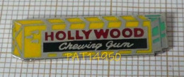 PAT14950 HOLLYWOOD CHEWING GUM Paquet JAUNE En Version EGF - Trademarks