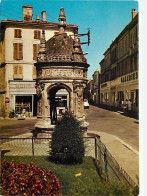 17 - Saint Jean D'Angély - Fontaine Du Pilori - Automobiles - 2CV - Carte Neuve - CPM - Voir Scans Recto-Verso - Saint-Jean-d'Angely