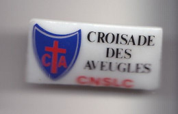 Pin's En Porcelaine Thoscas Limoges CNSLC Croisade Des Aveugles Réf 7276JL - Other & Unclassified