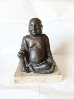 Scultura Buddha Seduto In Bronzo Con Base In Marmo - Bronzes