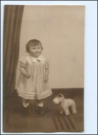 Y24262/ Mädchen Kind Mit Stofftier Foto AK  Ca.1935 - Giochi, Giocattoli