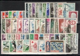 Année Complete 1960 N** MNH Luxe , YV 1230 à 1280 , 53 Timbres , Cote 79 Euros - 1960-1969