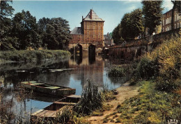 CHARLEVILLE MEZIERES Le Vieux Moulin 22(scan Recto-verso) MA1762 - Charleville