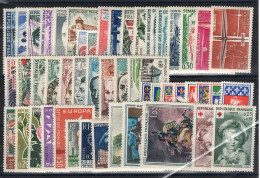 Année Complete 1962 N** MNH Luxe Complète , YV 1325 à 1367 , 49 Timbres , Cote 55 Euros - 1960-1969