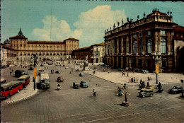 TORINO   ( ITALIE )   LA PLACE DU CHATEAU - Plaatsen & Squares