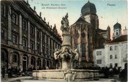 Passau, Bischöfl. Residenz, Dom Und Wittelsbach-Brunnen - Passau