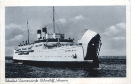 Ostseebad Warnemünde - Fährschiff Schwerin - Rostock