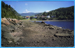 Le Pittoresque Village De Sainte-Rose-du-Nord, Au Royaume Du Saguenay - Saguenay