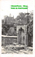 R396493 Lastingham. St. Cedds Well. Postcard - Monde