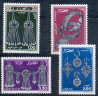 Année 1987-N°888/891 Neufs**MNH :  Bijoux Typiques En Argent - Algérie (1962-...)