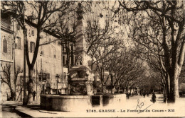 Grasse, La Fontaine Du Cours - Grasse