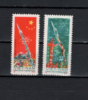 Vietnam 1967 Space, Chinese Rockset Start Set Of 2 MNH - Asia