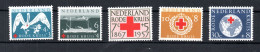 Netherlands 1957 Set Red Cross Stamps (Michel 699/703) MNH - Nuevos