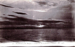 *CPA  - 64 - BIARRITZ - Crépuscule Sur La Frontière D'Espagne - Biarritz