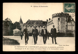 78 - RAMBOUILLET - LE PRESIDENT EN PROMENADE AU CHATEAU AVEC J. LANNES, LE COLONEL EBENER ET LE CDT LASSON - Rambouillet (Schloß)