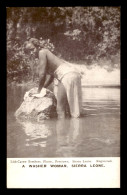 SIERRA-LEONE - A WASHER WOMAN - Sierra Leona