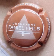 Capsule/Muselet Champagne " FANIEL & FILS " _dvmc42 - Other & Unclassified