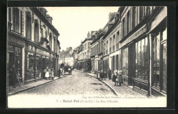 CPA Saint-Pol, La Rue D`Hesdin, Vue De La Rue  - Hesdin