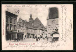 AK Brandenburg A. H., Passanten Am Rathaus  - Brandenburg