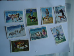 ROMANIA MNH    STAMPS  8 ANIMALS  DOGS DOG 1982 - Cani