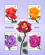 Romania 2022 Roses S/s, Mint NH, Nature - Flowers & Plants - Roses - Unused Stamps