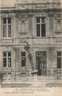 FRANCE - Reims - L'hôtel De Ville - La Cour C'honneur - La Jolie Statue De La Vigne - Carte Postale Ancienne - Reims
