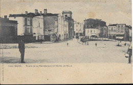 [33] Gironde > Bazas Place De La Republique Et Hotel De Ville 01 - Bazas