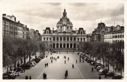 FRANCE - Saint Etienne - Place De L'hôtel De Ville - Animé - Carte Postale Ancienne - Saint Etienne