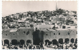 CPSM Dentelée  9 X 14 Algérie (3) GHARDAIA Vue Générale (Photo Gt Général De L'Algérie)  Au Premier Plan Le Marché - Ghardaïa