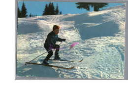 Théme Sport - Un Jeune Skieur Enfant Garçon Carte Vierge Ski - Sport Invernali