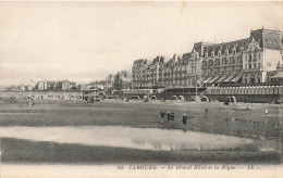 FRANCE - Cabourg - Vue Sur Le Grand Hôtel Et La Digue - L L - Vue Générale - Animé - Carte Postale Ancienne - Cabourg