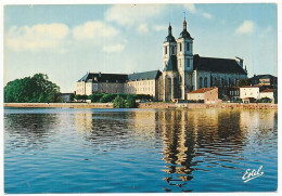 CPSM / CPM 10,5 X 15 Meurthe Et Moselle  PONT-A-MOUSSON L'ancienne Abbaye Des Prémontrés - Centre Culturel - Pont A Mousson