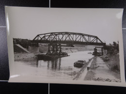 Min.Trav.Pub. Albert Kanaal Lanceeren Der Brug Van Kanne 11-7-1944  /17/ - Places