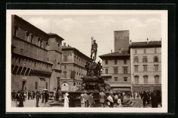 Cartolina Bologna, Piazza Nettuno  - Bologna