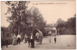 OZOIR LA FERRIERE - La Place De La Gare. - Autres & Non Classés