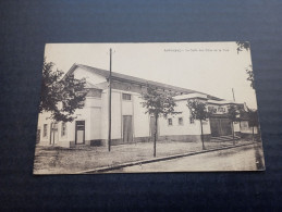 H12/328- La Salle Des Fêtes De La Cité - Aulnoye