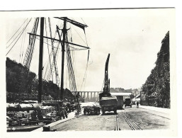 Photo Ancienne -  29 - Morlaix -   Le Port - Annee   Juillet 1950 - Places