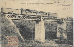 AFRIQUE DAHOMEY.  PONT DU CHEMIN DE FER AVEC TRAIN SUR LE ZOU - Dahome