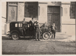 Romania - Masina De Epoca - Old Time Car - Biserica - Arma De Vanatoare - Photo 110x80mm - Cars