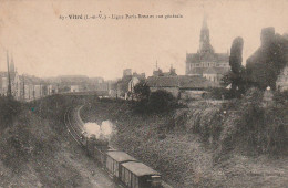 **  35  ***   CHEMINS DE FER  --  VITRE  Ligne Paris Brest Vue Générale --  TTB Voyagé  - Stations - Met Treinen