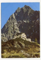 AK 213575 SWITZERLAND - Berghaus Vereina Bei Klosters Mit Ungeheuerhorn - Klosters