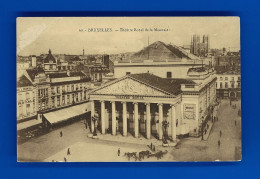 E-Belgique-71PH7  BRUXELLES, Le Théâtre Royal De La Monnaie, Animation, Cpa - Monumenti, Edifici