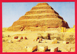 E-Egypte-123PH32  Une Pyramide à Degrés De SAKKARA, BE - Pyramides