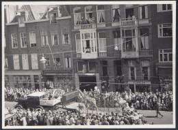 Netherlands 1955 - Amsterdam - Passa Il Circo Per Vie Della Città - Foto - Places